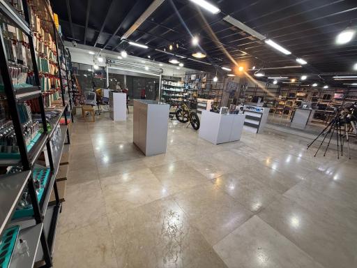عکس فروشگاه کامپیوتر قشم خرید