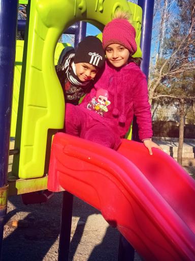 عکس زمین بازی امامزاده یحیی