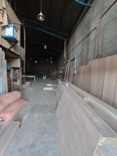 عکس کارخانه صنایع چوبی آرامش