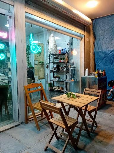 عکس کافه رستوران ماهی دودی