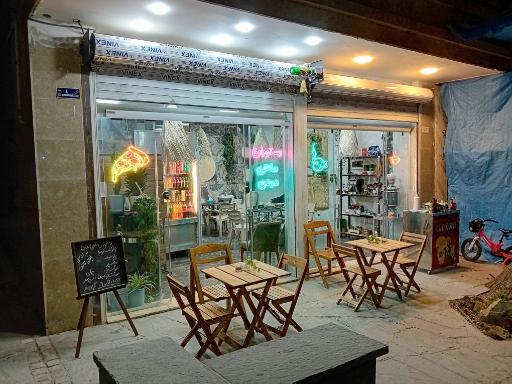 عکس کافه رستوران ماهی دودی