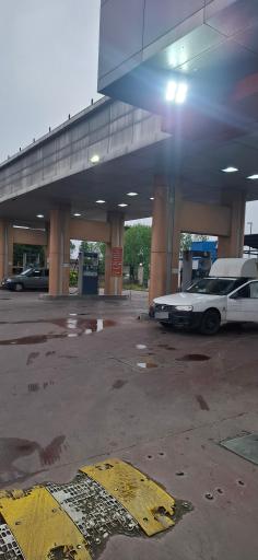 عکس جایگاه تخت جمشید بنزین و گازوئیل و CNG