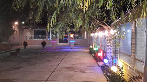 عکس سفره خانه سنتی نیستان