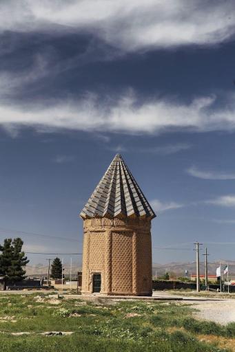 عکس برج اخنگان