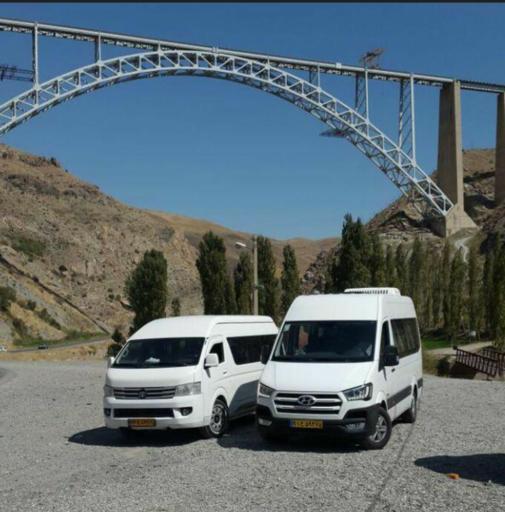 عکس گروه تشریفات خودرویی هما سفر ایرانیان