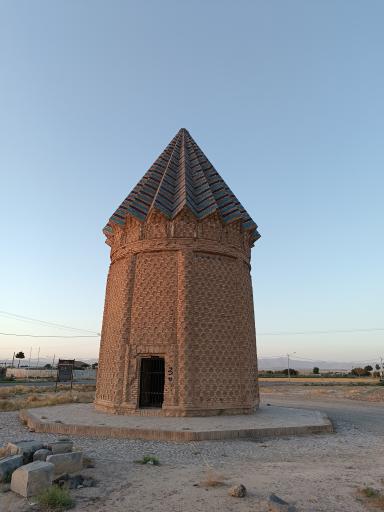 عکس برج اخنگان