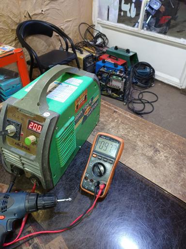 عکس تعمیرگاه جوش اینورتر آریامن 