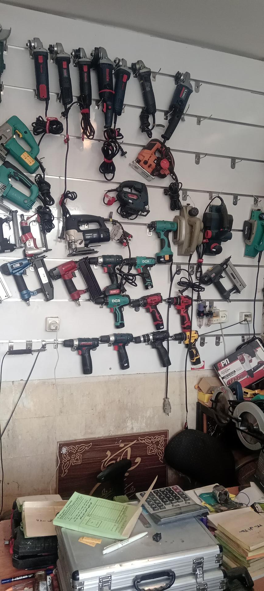 عکس تعمیرات ابزار صنعتی ونجاری علی