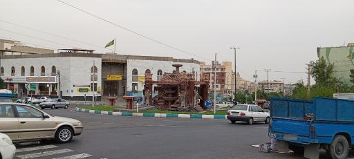 عکس میدان چهار باغ