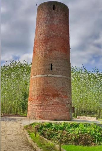 عکس مناره تاریخی گسکر
