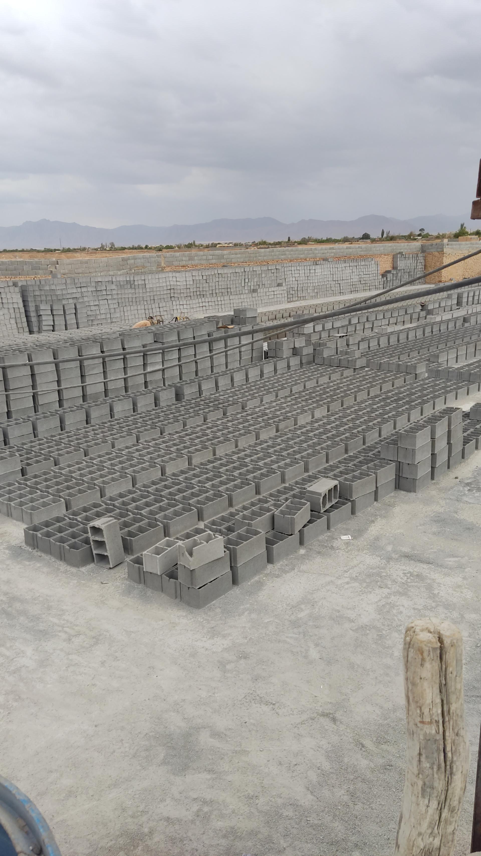 عکس تیرچه و بلوک قائم