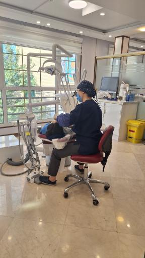 عکس کلینیک تخصصی دندان پزشکی رزگل