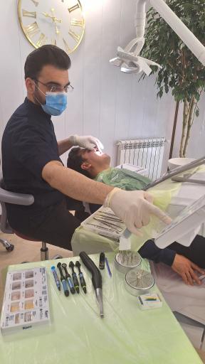 عکس کلینیک تخصصی دندان پزشکی رزگل