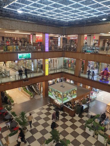 عکس مرکز خرید آرامش