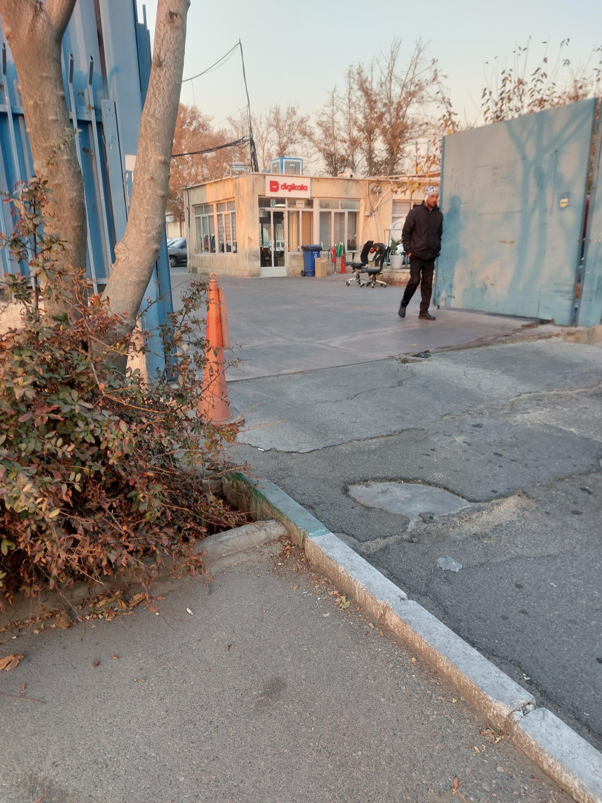 عکس انبار دیجی کالا