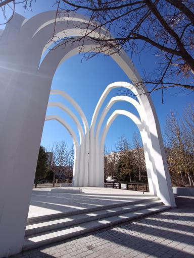 عکس مزار شهید گمنام دانشگاه علوم پزشکی 