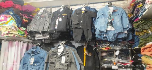 عکس فروشگاه پوشاک سادات