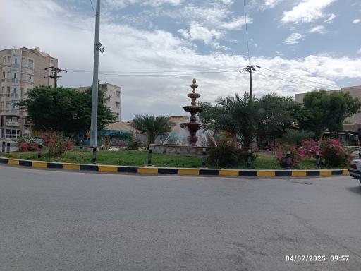 عکس میدان شهدا (اردیبهشت) 