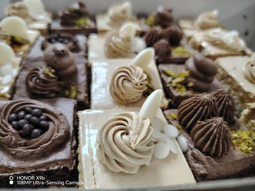 عکس قنادی معینی پور