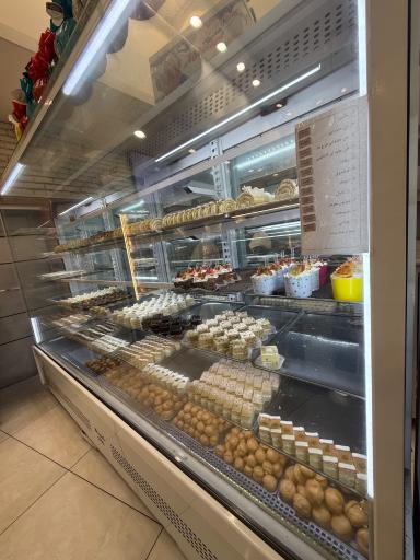 عکس قنادی معینی پور