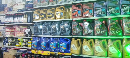 عکس تعویض روغن غلامان