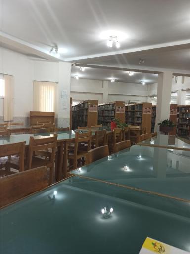 عکس کتابخانه فرهنگسرای امام (ره)