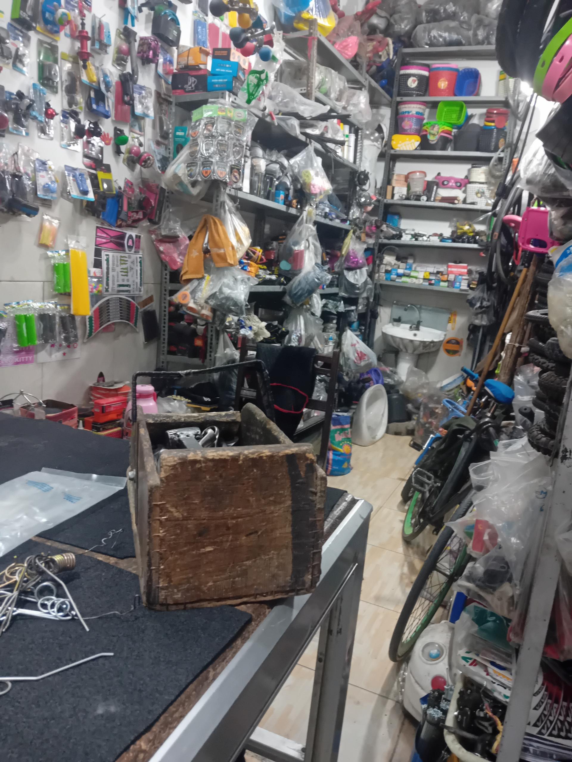 عکس تعمیرات دوچرخه 