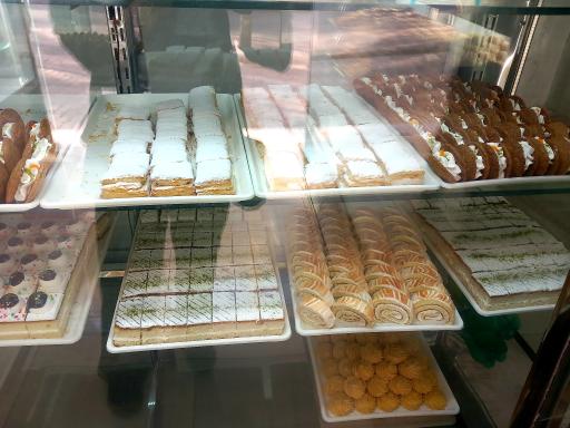 عکس کیک و شیرینی یاقوت