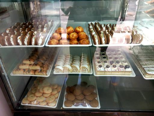 عکس کیک و شیرینی یاقوت