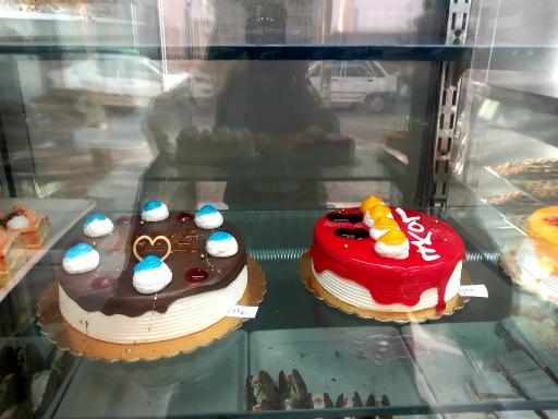 عکس کیک و شیرینی یاقوت