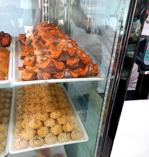 عکس کیک و شیرینی یاقوت