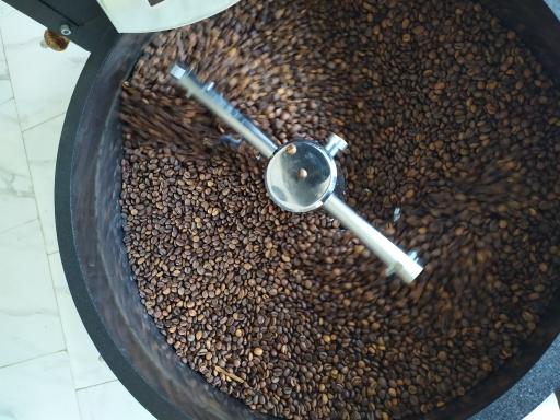 عکس برشتکاری قهوه نبی کافی