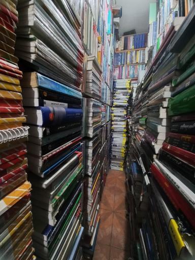 عکس کتابفروشی کتاب ایران