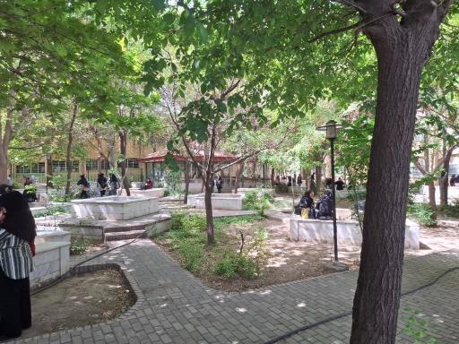 عکس کافی شاپ دانشکده ادبیات 