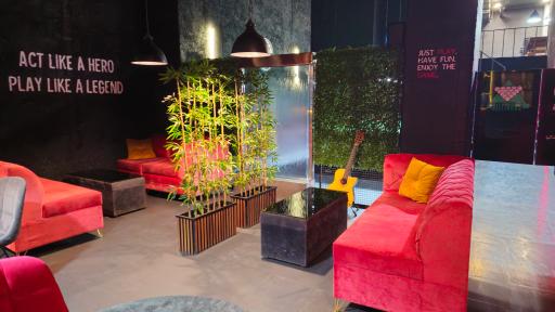 عکس کافه بیلیارد میم