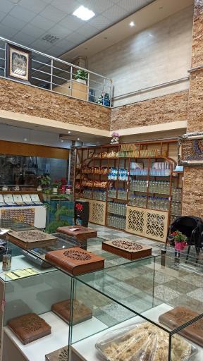 عکس نقل و حلوای طاها