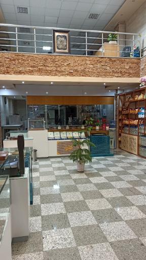 عکس نقل و حلوای طاها