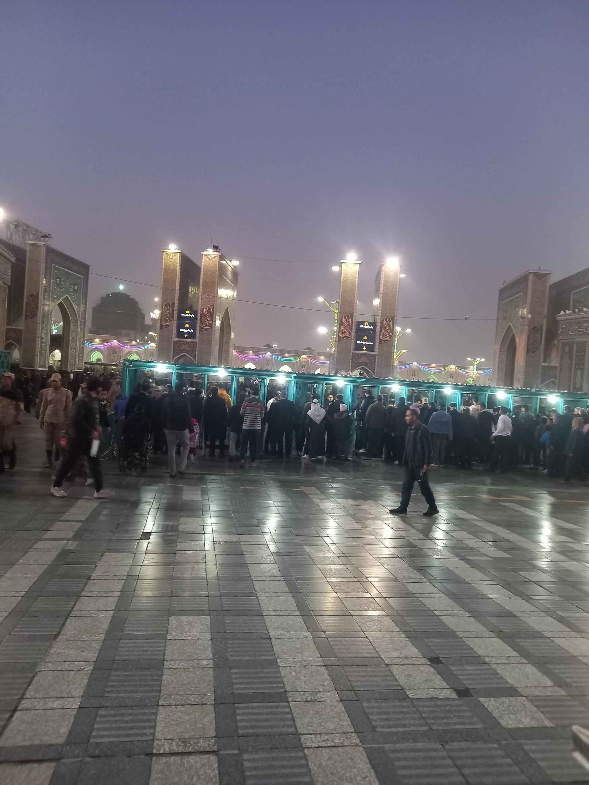 عکس ورودی شماره دو باب الرضا