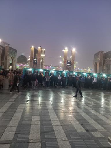 عکس ورودی شماره دو باب الرضا
