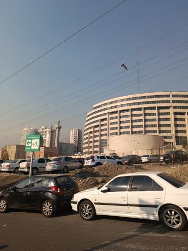 عکس دانشگاه آزاد اسلامی واحد تهران مرکزی (مجتمع سپهبد شهید حاج قاسم سلیمانی)