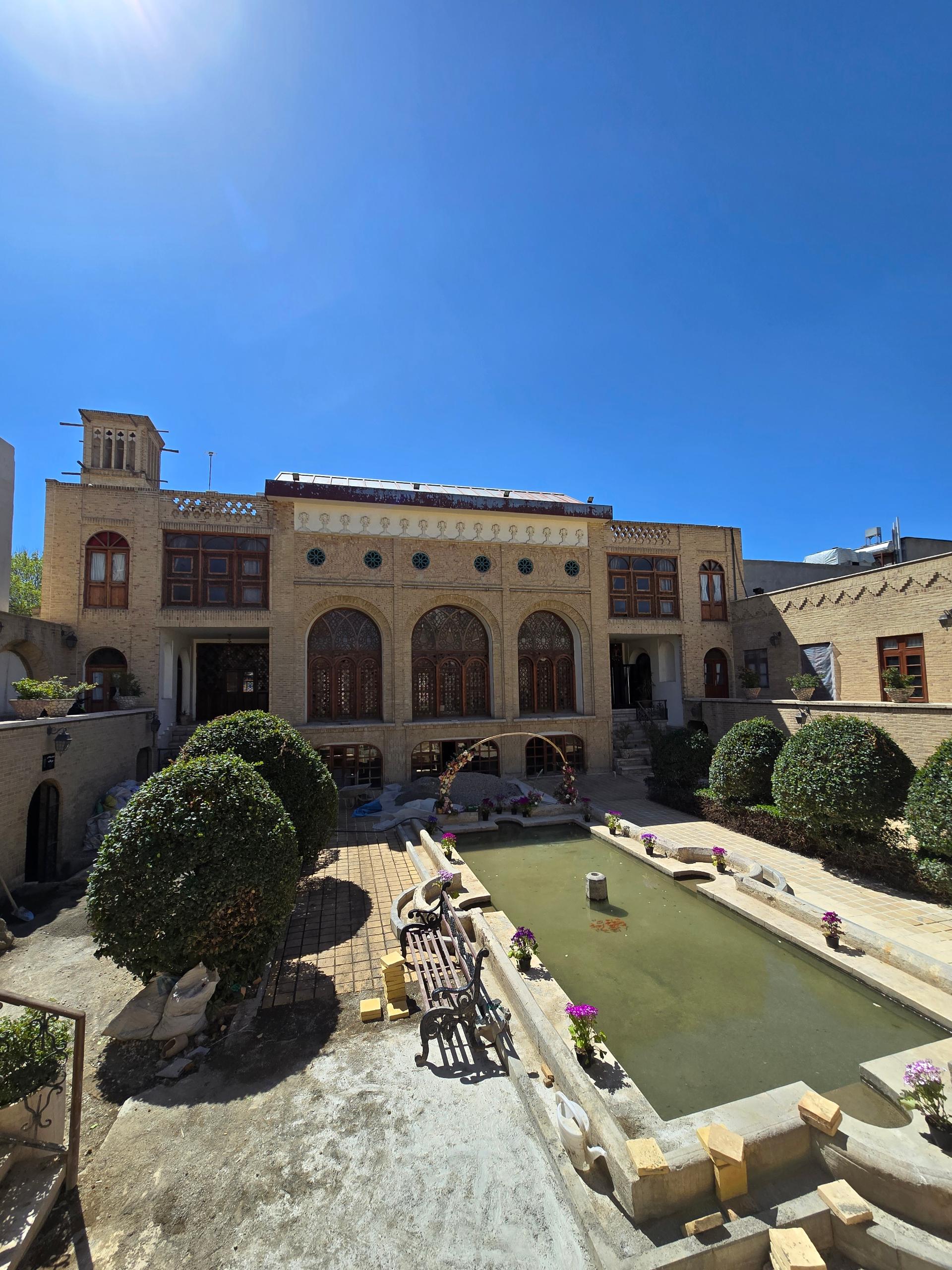 عکس موزه عمارت کاظمی