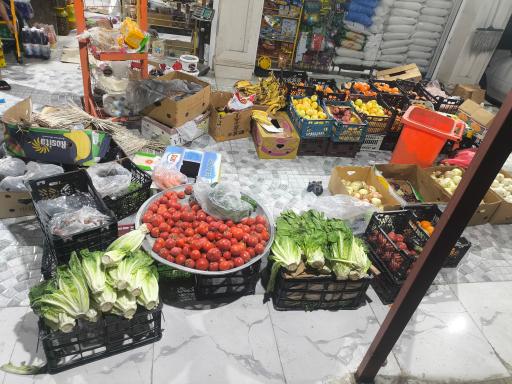 عکس فروشگاه مواد غذایی امیری