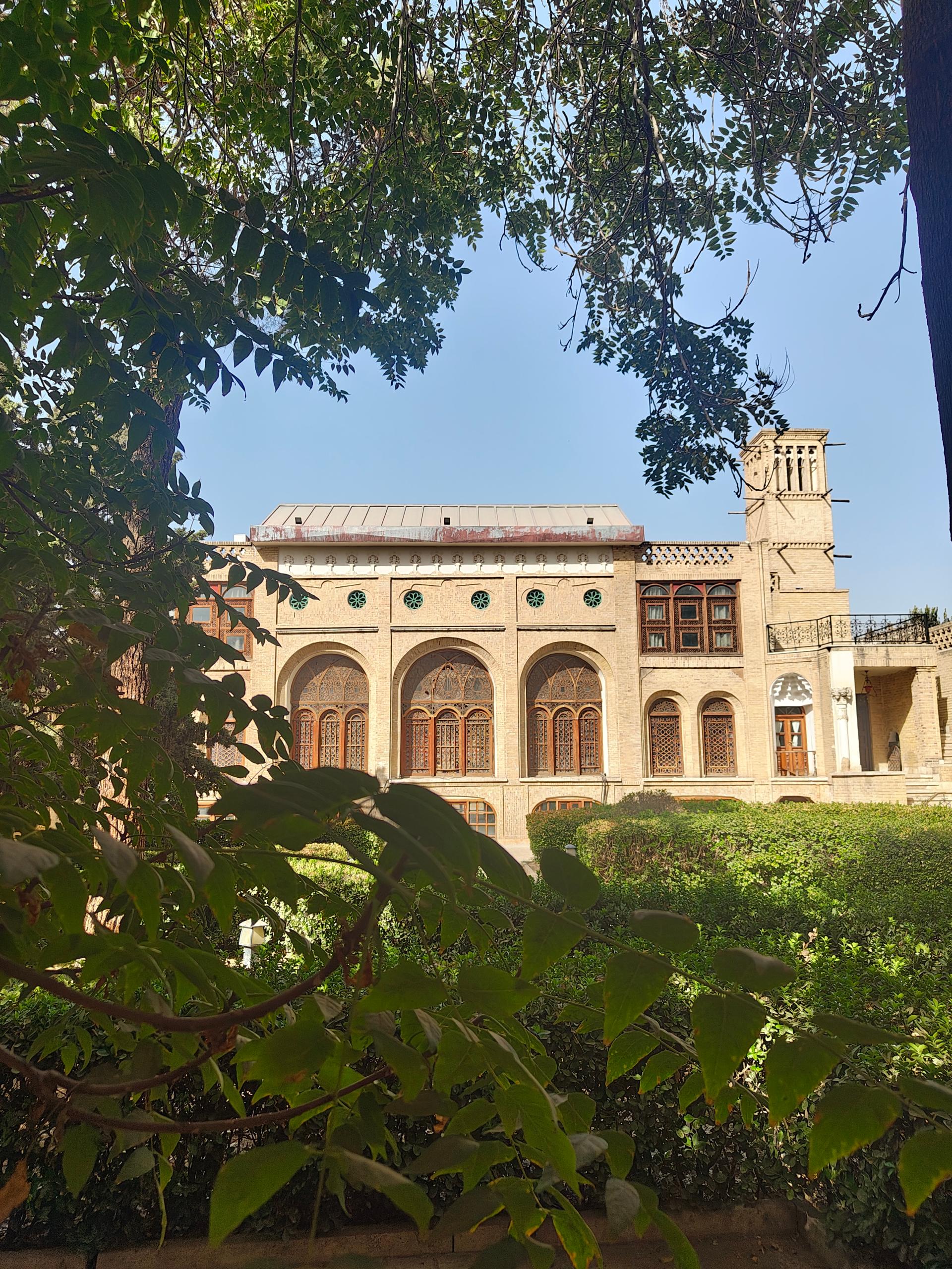 عکس موزه عمارت کاظمی