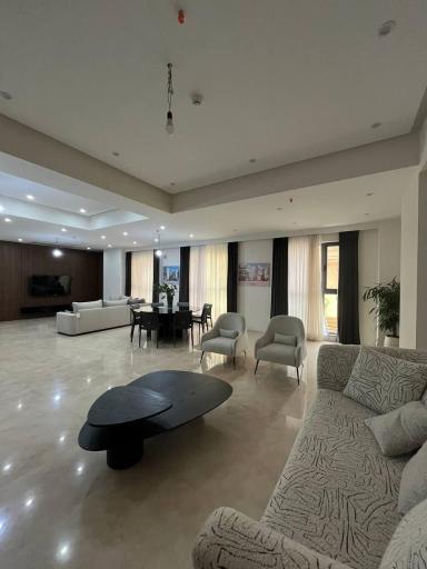 عکس برج باغ مجلل کامیلا 