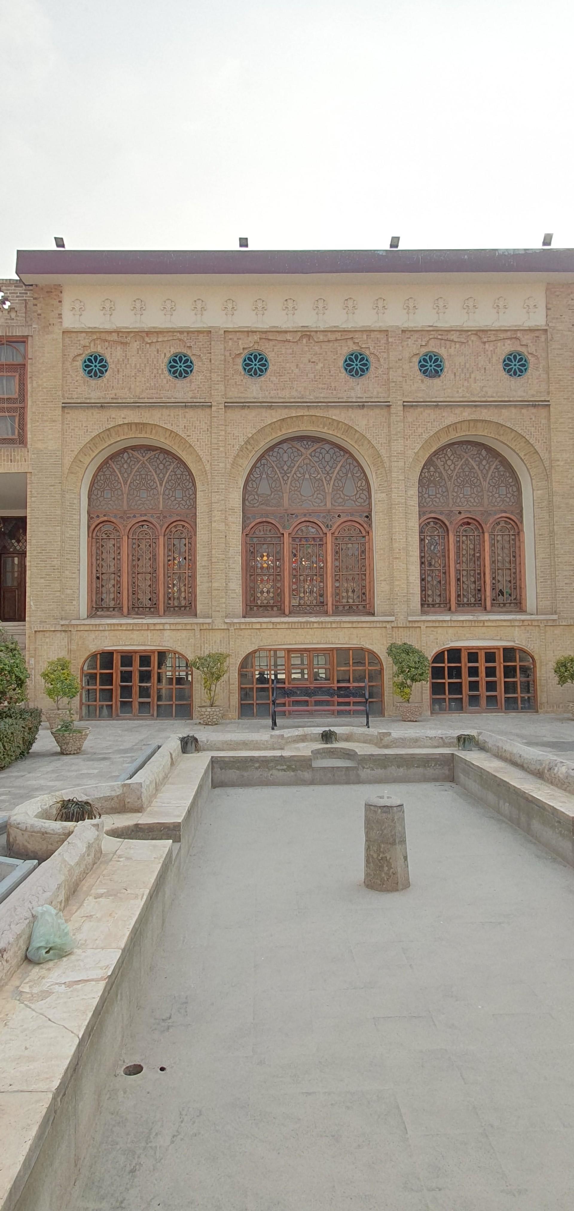 عکس موزه عمارت کاظمی