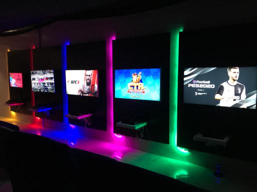 عکس آکادمی گیم‌نت گیم‌لند