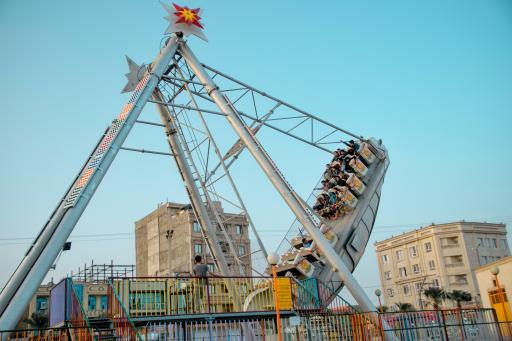 عکس شهربازی لاله