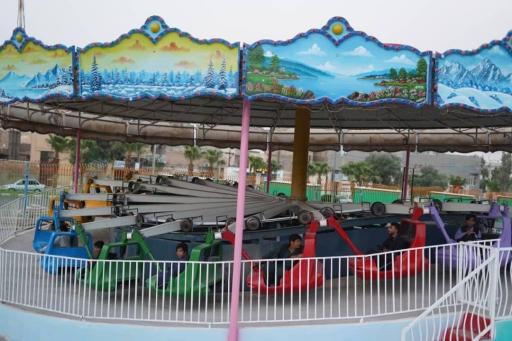 عکس شهربازی لاله