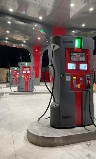 عکس جایگاه بنزین صادقی