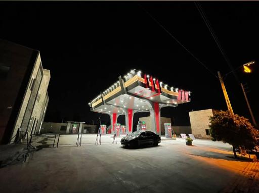 جایگاه بنزین صادقی